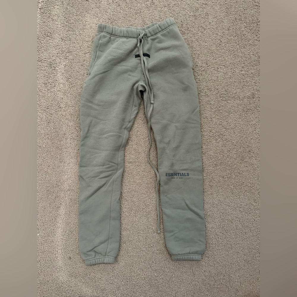 ESSENTIALS FEAR OF GOD SWEATPANTS